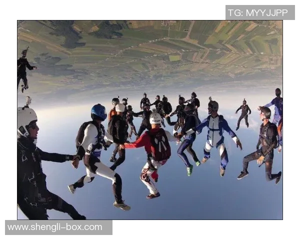 重庆极限运动队的团队协作探索与挑战精神的完美结合 重庆极限运动队的团队协作探索与挑战精神的完美结合